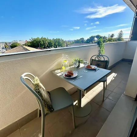 Aparthotel Gatu Travelin El Puerto, Con Parking Y Piscina *